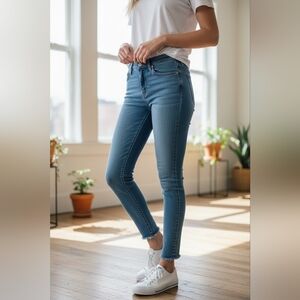 PAIGE Leggy Ultra Skinny Jeans Size 28 High Rise Stretch Raw Hem Premium Denim